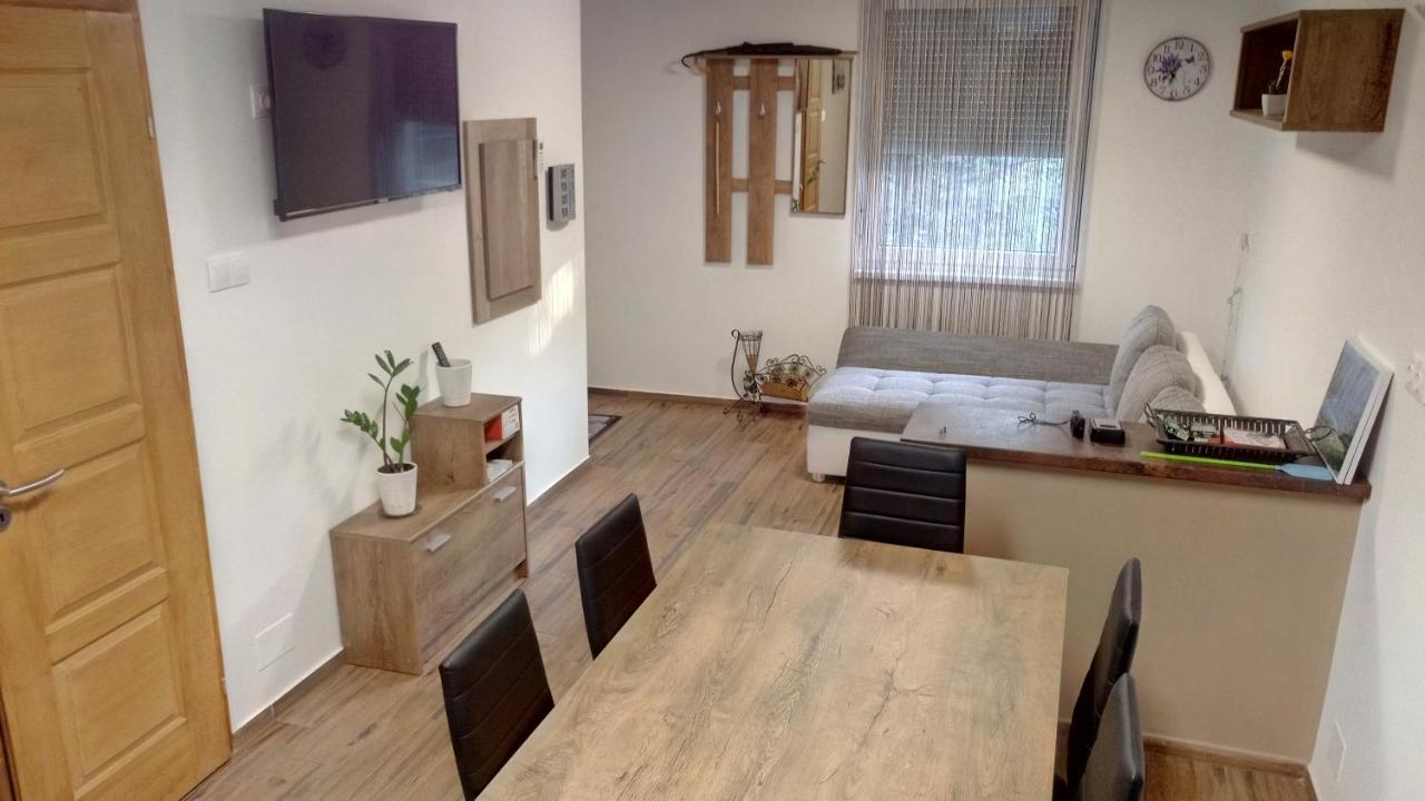 Golden Apartman Orosháza Екстериор снимка