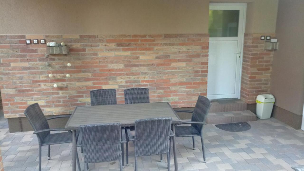 Golden Apartman Orosháza Екстериор снимка