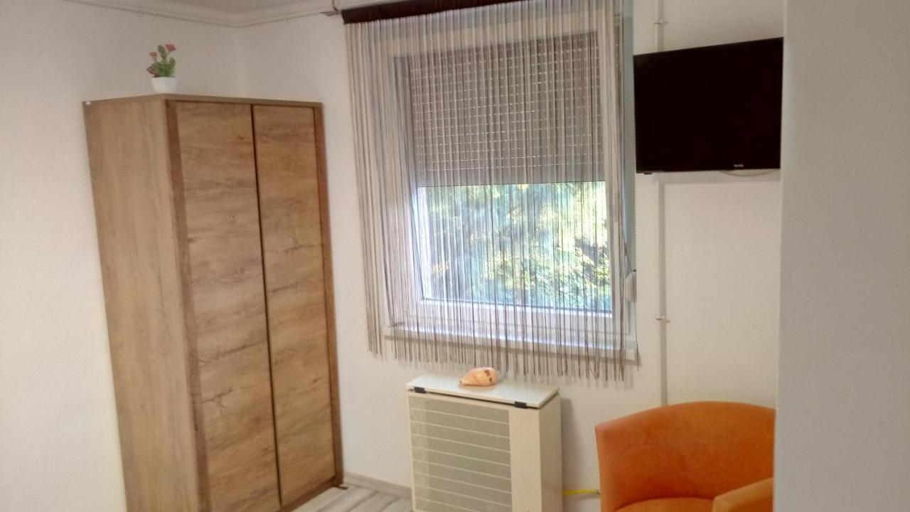 Golden Apartman Orosháza Екстериор снимка
